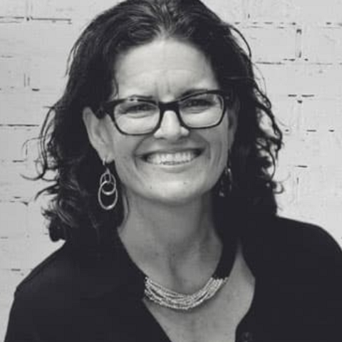 Dr. Mindy Pelz